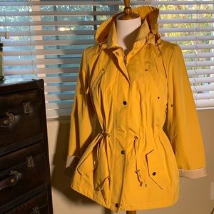 Charter Rain coat medium size